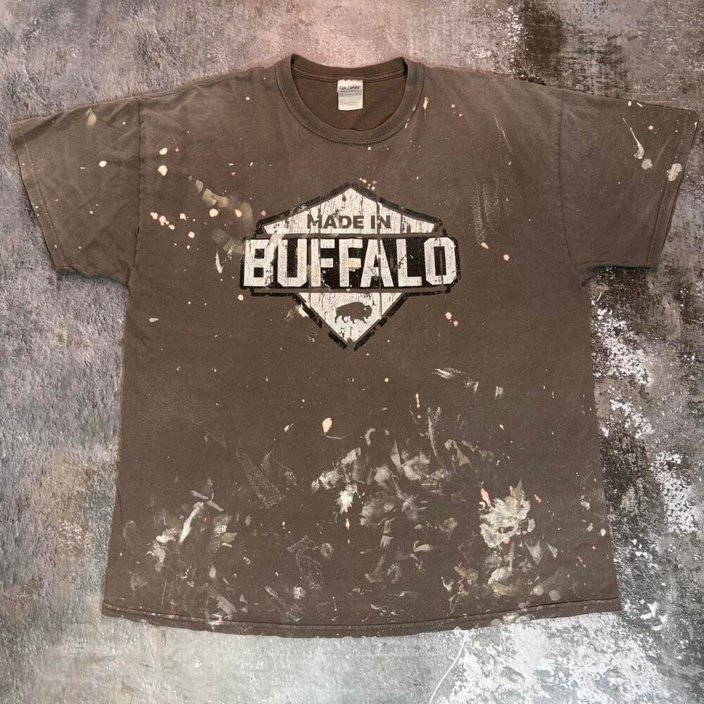 Y2K Thrashed Sunfaded Painters T Shirt. Made In Buffalo. Size XL